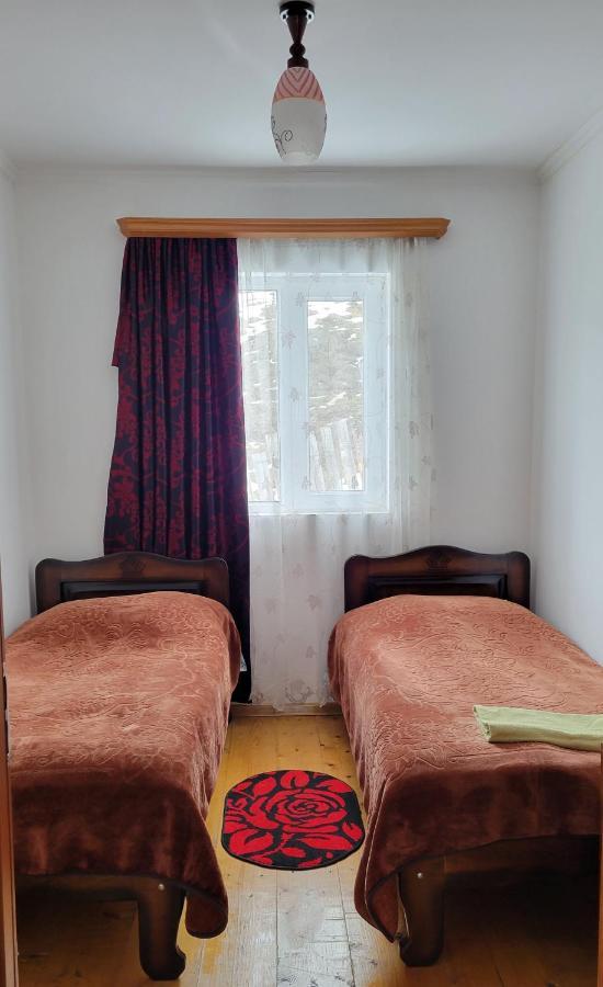 Guest House Data Ushguli Exterior photo